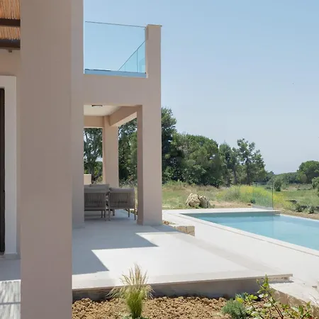 Alekos Houses-nereids
