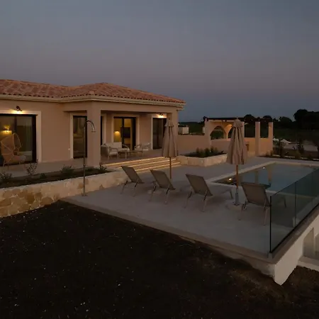Alekos Houses-nereids * Lixouri
